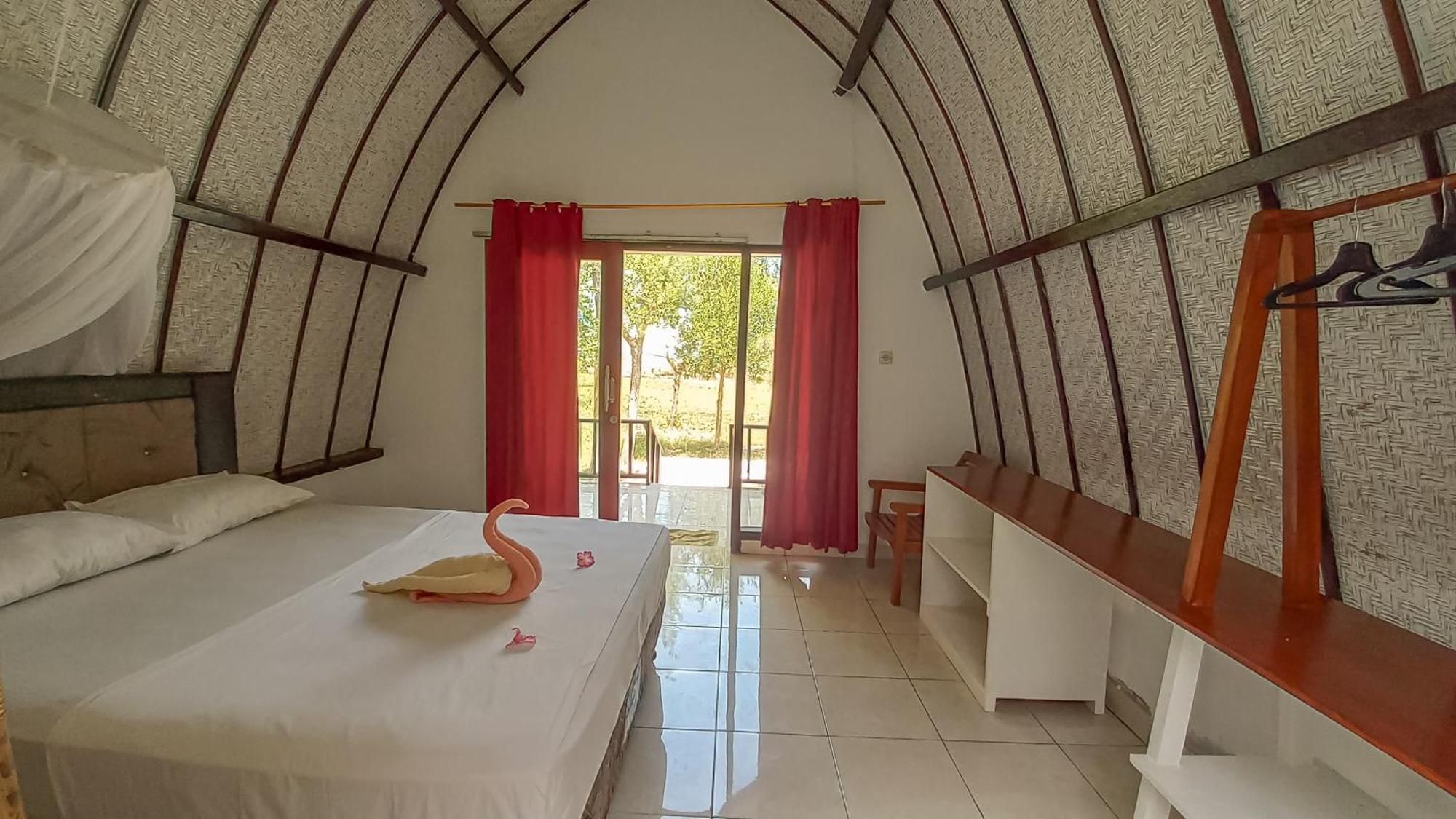 Nusa Indah Bungalows Gili Air Room photo