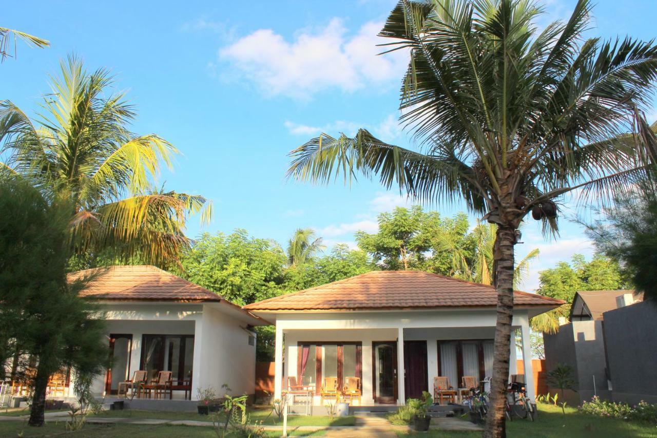 Nusa Indah Bungalows Gili Air Exterior photo